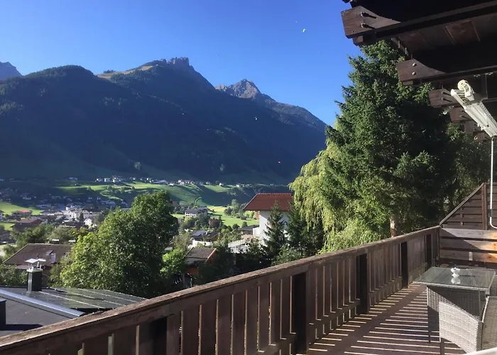 Haus Adlerhorst * نيوستيف ام ستوبيتا